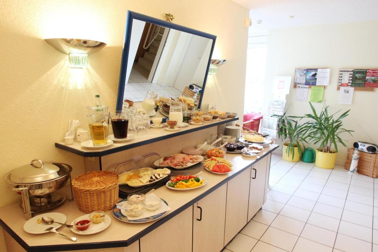 F-1010 Strandhaus Moenchgut Bed&Breakfast Dz 37 Strandnah, Inkl Fruehstueck Lobbe Eksteriør bilde